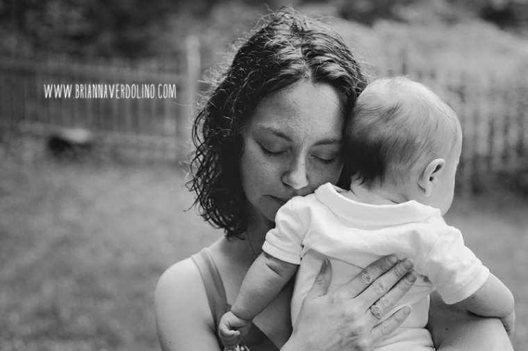 family photo session, family photographer, lifestyle, storytelling, Holden Worcester Central Massachusetts. Brianna Verdolino Photography